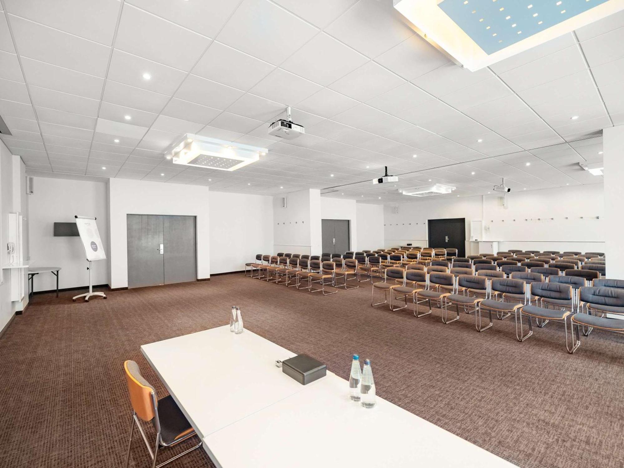 Novotel Centrum Hotel